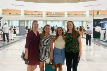 Doctoras en Convención odontológica